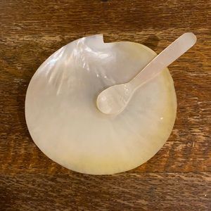 Mother of Pearl Caviar Dish and Spoon